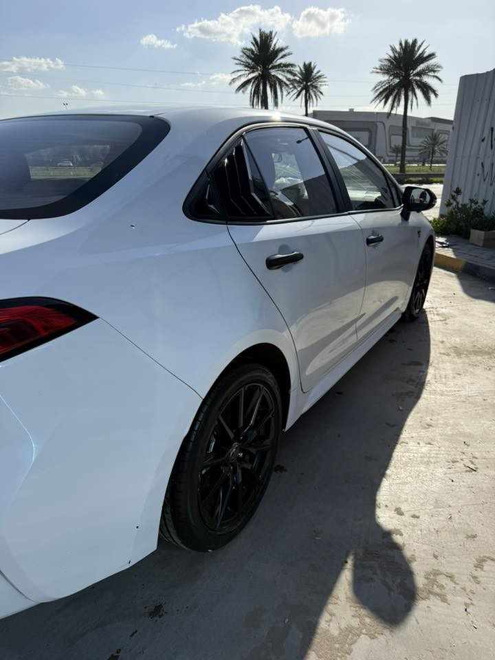 السلام عليكم
للبيع: كورلا هايبرد GR
موديل:2025
ممشى:16000كيلو متر
 بيها فقط ضرر بسيط بالدعامية الامامية وموضح بالصور 

للاستفسار عن السعر الاتصال على الرقم الاتي

***********
