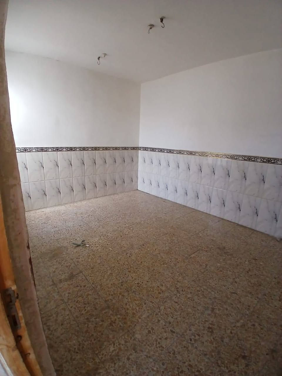 متحصل هيج اسعار 🔊
والرخيص 😍😱بس عدنه
السعر21مليون فقط 📣وبي مجال بعد🤩
دار  100م مربع طابو زراعي للبيع
يحتوي على غرفتين 2+صاله + مطبخ+صحيات 

( ناقص استقبال فقط 📣)
عنوان الدار //النجف  شارع المطار القديم قرب اسواق الامير 

للاستفسار وحجز الدار مراسلتي خاص 

او ***********واتساب متوفر ☎️🏡 البيع مستعجل
