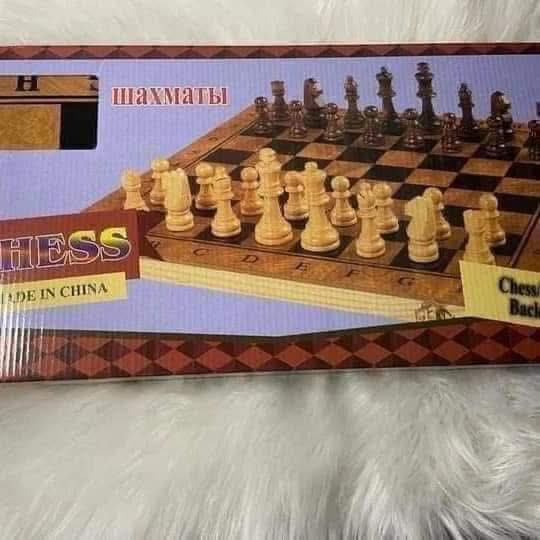 اهلا وسهلا زبائننا الكرام 👑
لمحبين لعبة الملوك 👑   الشطرنج 
#عرض لفترة محدودة 🤩🤩
لوح شطرنج مصنوع من الخشب الطبيعي 🤩🤩
شطرنج خشب ♟
وطاولي خشب🎲
دامة خشب ♠️
الحجم كبير 50×50 
عرض خاص السعر 20 الف فقط😍😍
رقم الواتساب:***********📞📲
يتوفر خدمات توصيل جميع محافظات العراق🚕🚕
