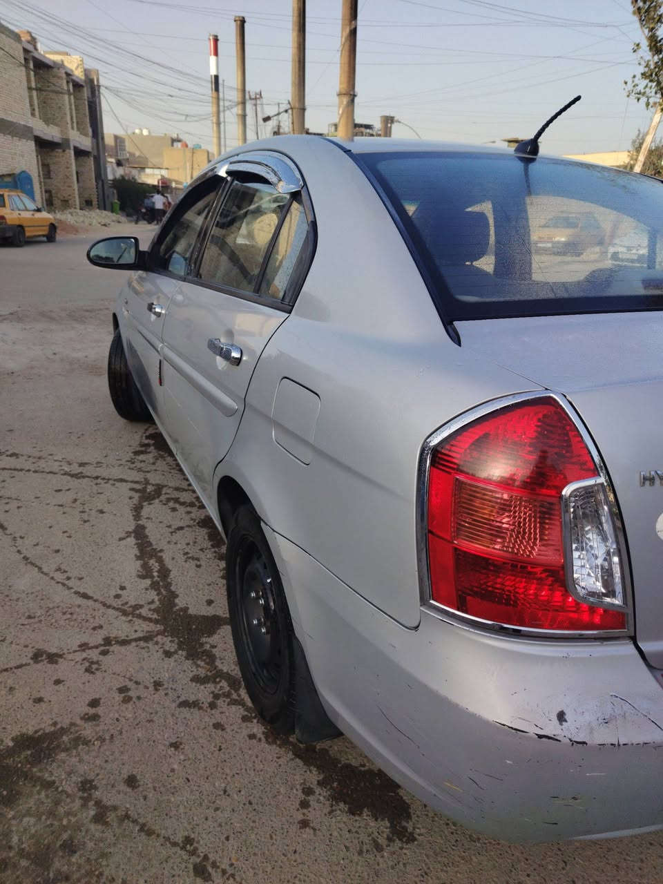 السلام عليكم …
اكسنت خليجية 2009 
محرك 1.6 خير من الله 
السيارة جاهزة تشغل وتطلع مابيها اي نقص
حداديتها مرتبة وزينة 
تبريد ثلج تدفئة 
نسختين سويج مع سنتر شغال
بيها باب خلفية معمرة بدون تكم وجاملغ مثل مموضح بلصورة
غير الي ذكرتة مكفولة من كلشي 
غرفتها نضيفة كلش 
مدوشمة كشن جلد
كاعيه جلد
رقمها بغداد
السياره علا أيدي
كهربائيات مفوله
السعر 85 قفل
مكانها بغداد الدوره المهديه 
للتواصل 770 287 6869


**إذا كنت صاحب هذا الإعلان وتريد حذفه لأي سبب، رجاءا أرسل رسالة إلى الدعم الفني**