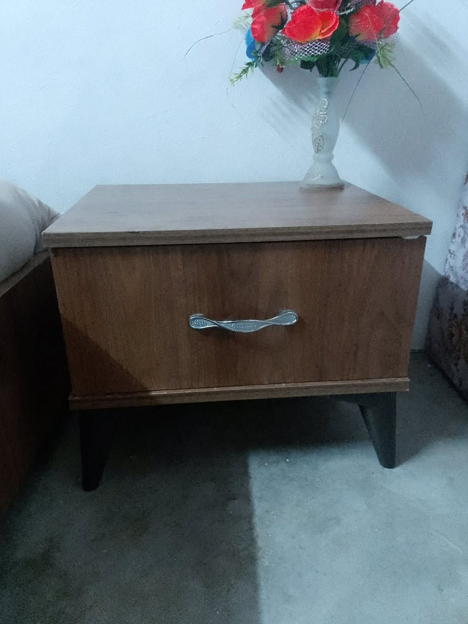 غرفة نوم نظيفة ومرتبه  السعر 225 وبيها مجال شيء بسيط.


**إذا كنت صاحب هذا الإعلان وتريد حذفه لأي سبب، رجاءا أرسل رسالة إلى الدعم الفني**