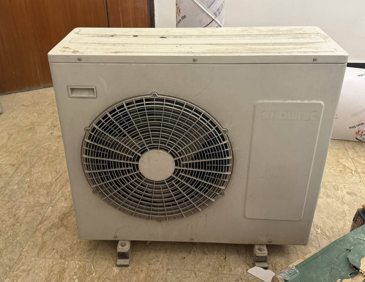 إلسلام عليكم سبلت شونك 3طن وسبلت dlc هم 3 طن للبيع السبلت الواحد 900 وبي مجال بيع مستعجل نضافه 90‎%‎ شغالات علفحص الموقع بغداد السيديه  ***********
