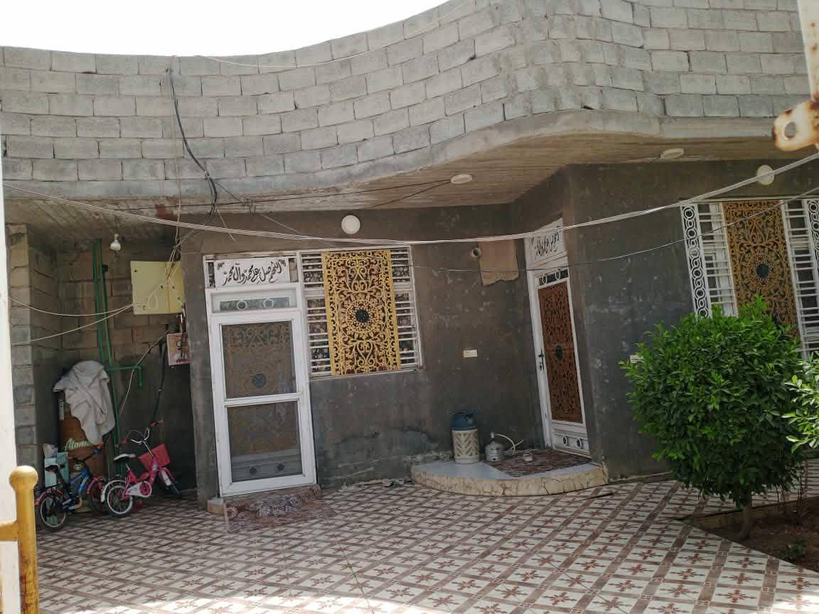 عرض رقم  19
اللهم صل على محمد وال محمد 
دار للبيع مع الاثاث المساحة 200م  قاط واحد كامل مكمل فقط الواجهة 
استقبال ومطبخ وصالة غرفتين نوم صحيات داخلية وخارجية وحديقة وگراج للسيارة

الاستفسار اكثر الاتصال *********** واتس اب متوفر 24 ساعة بادارة موفق السلطاني للعقار  ديالى القصيرين @إشارة 
الفيديو في التعليقات
