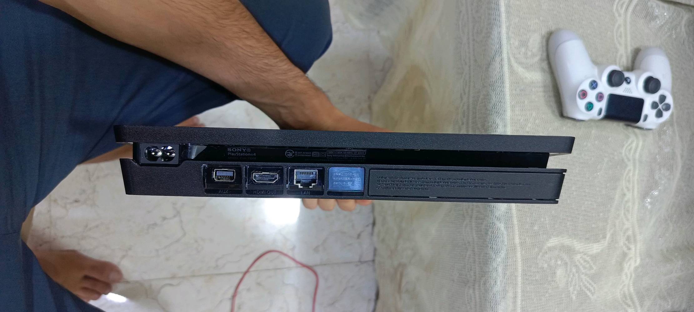 للمراوس أو بيع بلي ستيشن 4 نظام 12.52 الجهاز لوك ستيكر شرط لا مفتوح ولا مصلح بي 3 العاب gta5 و اساسن كريد فالهالا وبيس25 المكان ديالى 