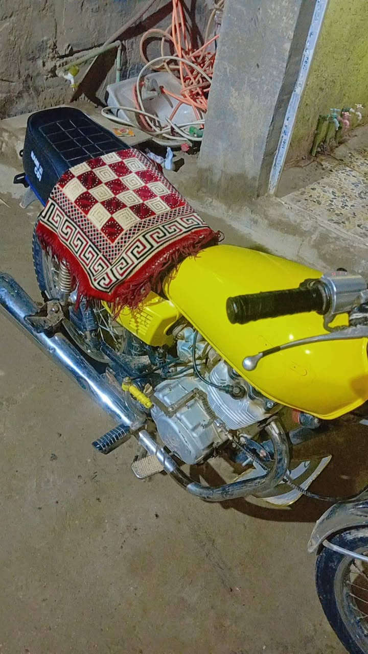 سلام عليكم دراجه البيع وراق سكنر اكاتبك وداوالك مكاني نجف عباسيه السعر 350وبيهه مجال قليل هاذه رقمي ***********مابي وتساب بس تصال
