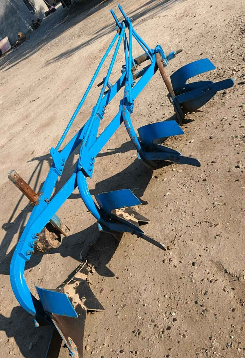 السلام عليكم فدان رباعي
للبيع حجم 11 للاستفسار الاتصال ‭ ‭٠٧٨١ ٥٧١ ٥٠٩٣‬
