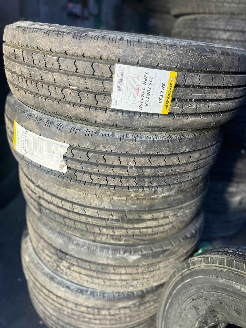 السلام عليكم وصل تايرات جديد ياباني اصلي كوستر ناصي قياس 215/70/17.5 متوفر جمله مفرد يوجد توصيل لجميع المحافظات  سعر بلاش (240) الف زوج 🔥
‭0773 430 0091‬
