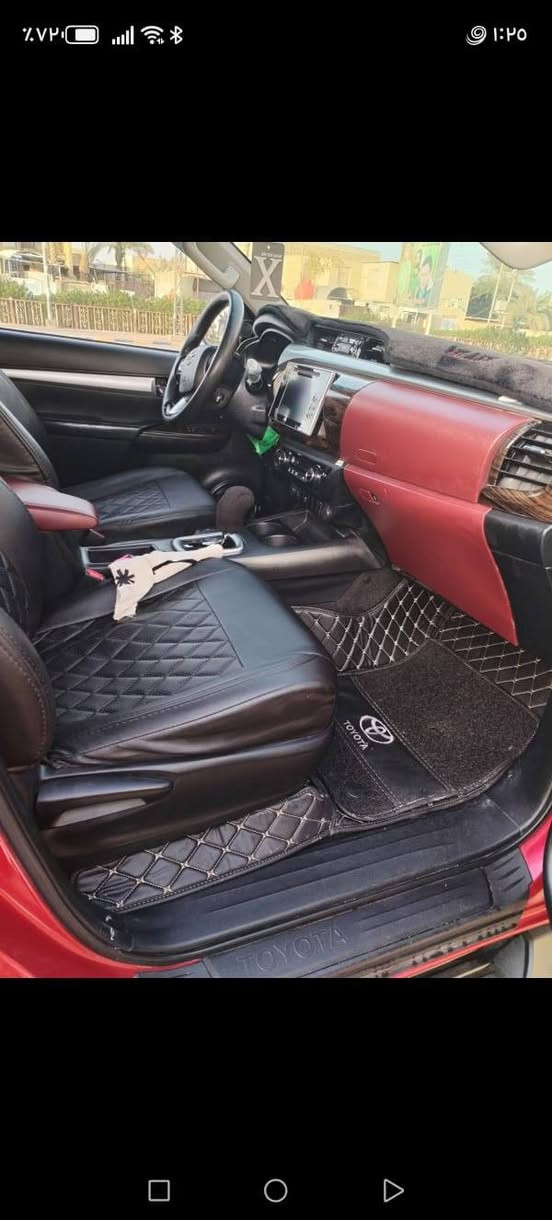 السلام عليكم تيوتا هايكلوس موديل 2020سياره مكفوله كفاله عامه باقي المواصفات معروفه فول سعر 320 وبيه مجال رقم صاحب سياره الستفسار ***********
