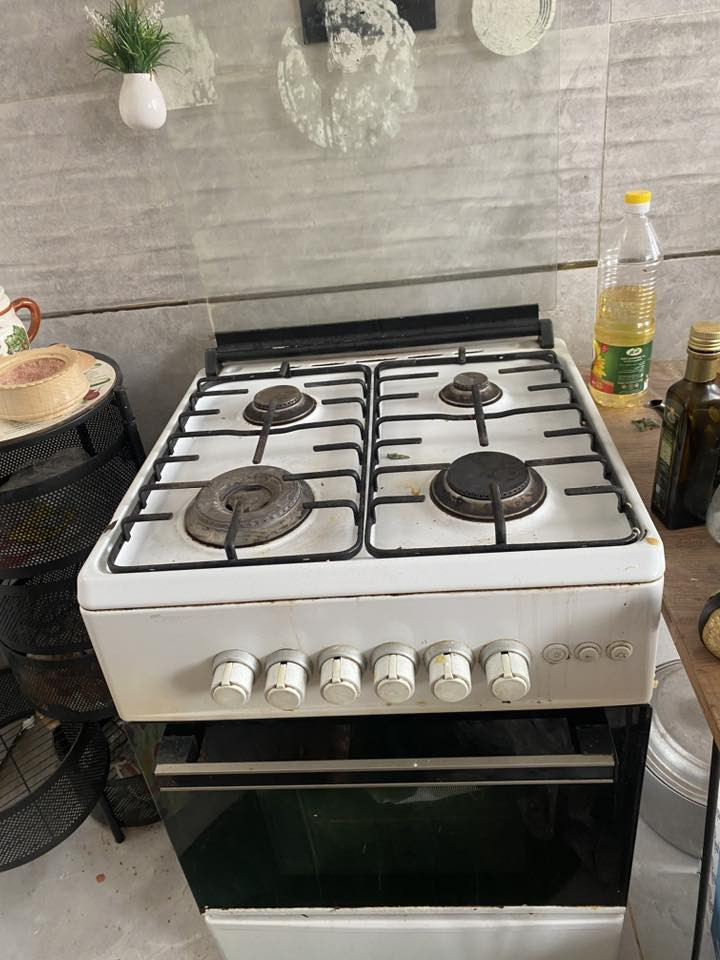 للبيع اغراض مستعملة اقل السنه
1- ثلاجة اقتصادية نوع تورندو سعر 350
2- سبلت انفريتر جنرال طن ونص سعر 400
3- مبردة حجم كبير بلاستك ريمونت وتحكم شاشة سعر 275 
4- طباخ اربع عيون سعر 60

الاغراض موجودة داخل مجمع الزيتون

*********** وتساب
