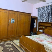 غرفة نوم • للبيع • أثاث