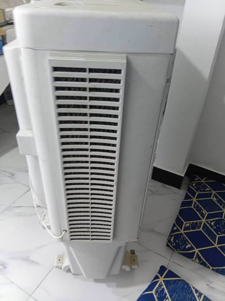 سلام عليكم
كونفيره اخت الجديده 200
براكيت 25
ساحبه ب10
مكان بغداد الكرخ 
***********
