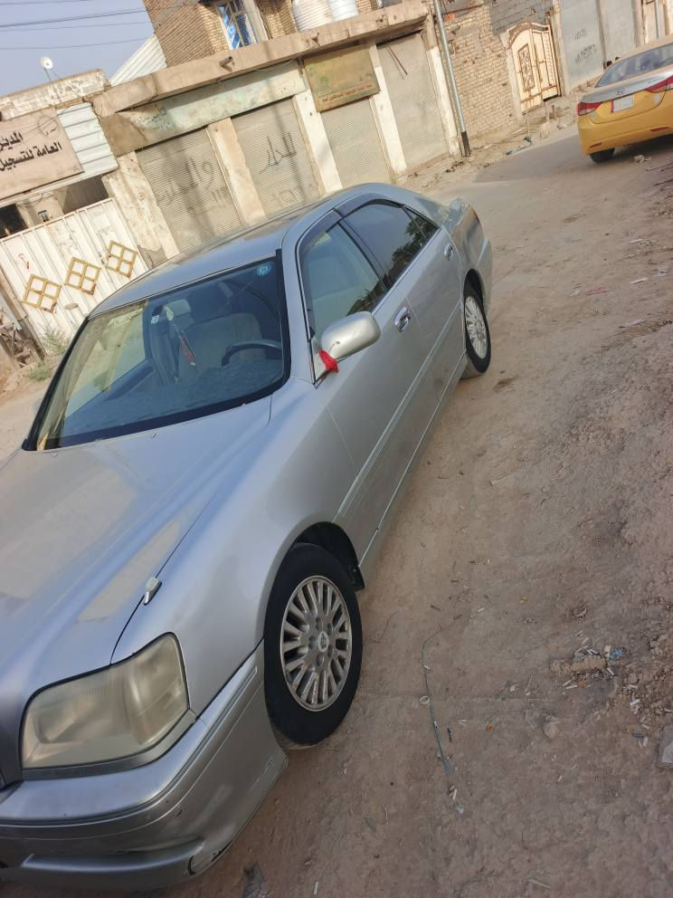 ملكه متؤم  سنويه ورقام الماني

مكينه وكير بجيس شرط ديفور صغير

حداديه سفنج الله شاهد ماذب عليه الف دينار
تبريد ثلج  
كهربائيات كله شغاله
تخم تاير جديد
دكمه وحده سياره حلوه وحلا منصور بعد سعر 33 وبيه مجال قليل مكاني ذي قار الغراف لاستفسار اكثر *********** ناصرية, ذي قار

