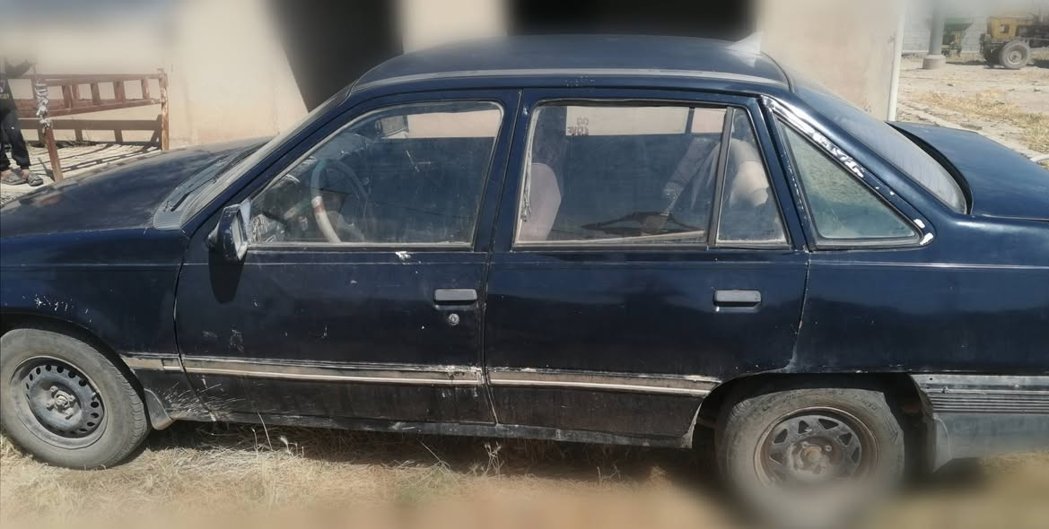 السلام عليكم سياره كاديت 1991 للبيع او مراوس حسب القناعه
سياره جاهزه سنوية الى 2027 ورقم الماني وكابون بانزين ومحرك شرط  العنوان /الموصل  
 ***********
***********
