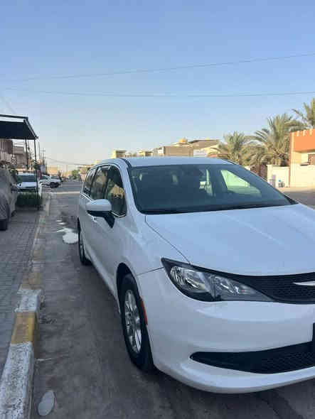 كرايسلر بسفيكا فيوجر موديل 2023 دخول جديد ترقيم جديد
محرك 6سلندر 3600 
ابواب كهرباء 
صندوك كهرباء 
تشغيل عن بعد 
ماشية 36الف 
سيارة جديدة جدا 
وارد امريكا حادثه موضح بالصور 
صبغ دعامية فقط + بارد بحافة البنيد وبارد بحافة الجاملغ الايمن 
شواصي دواخل مكفولة 
تبريد الشركة 
ايرباكات ضاربة دشبول وستيرن 
السيارة رقم اربيل بسمي 
مكاني بغداد 
السعر 240 ورقة 
للاستفسار ***********
