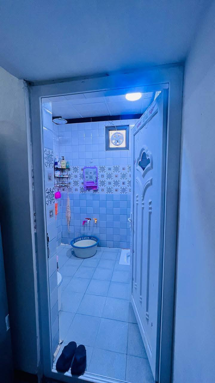 دار سكني #للايجار🏠

موقعه الديوانية #الاسكان_شارع_مكتب_الحياة 
البيت بناء حديث ونظيف كلش البيت طابقين 
يحتوي الطابق الاول علئ غرفه نوم وصاله ومطبخ وصحيات واستقبال وطارمه زغيره 
يحتوي الطابق الثاني علئ غرفتين نوم وصاله 

 #للاستفسار اكثر 
#واتساب_اتصال_***********
أو مراجعه مكتب السند للعقار الكائن في الجزائر شارع المطاعم مقابل مدارس التفوق الاهليه
