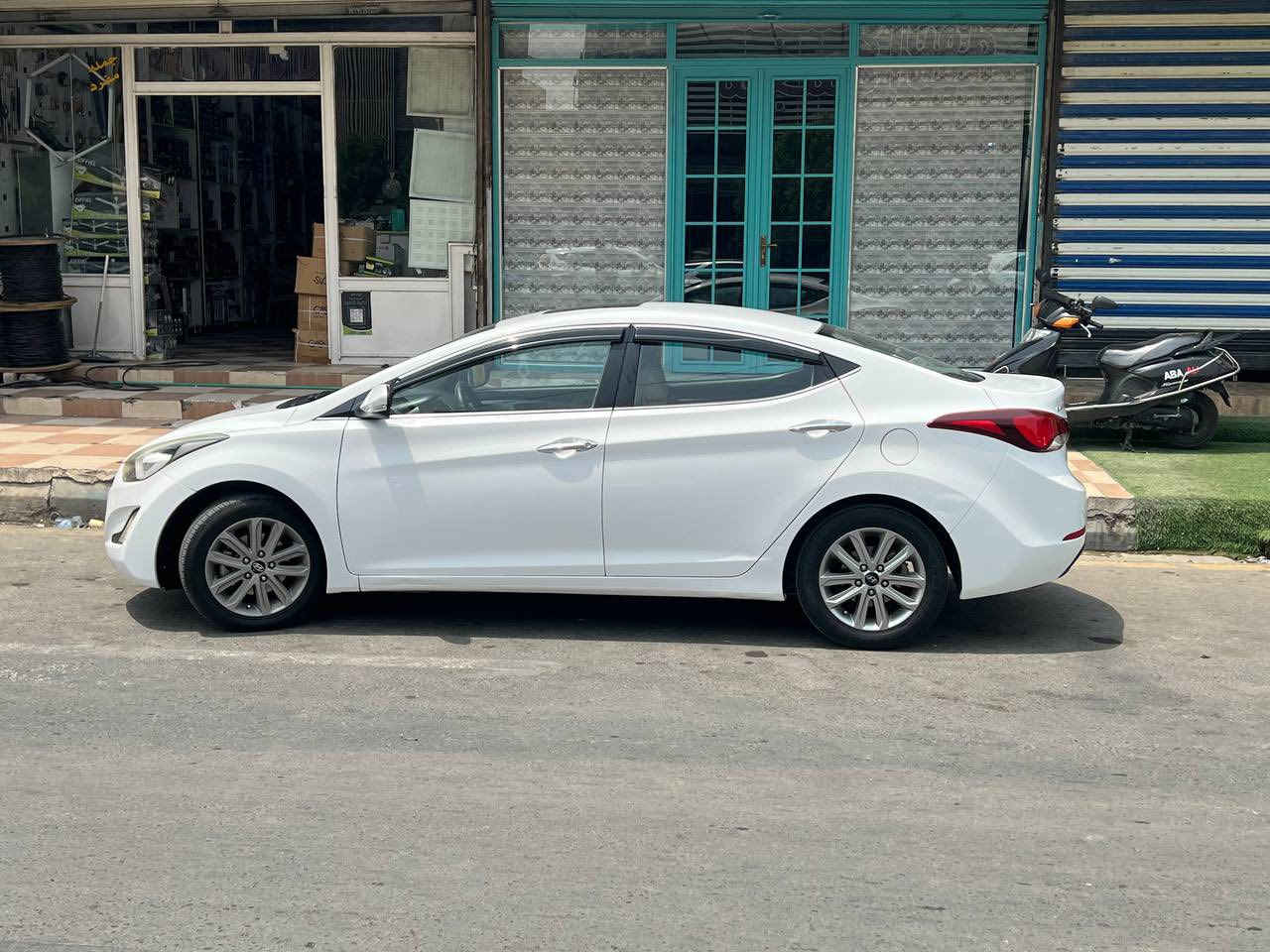 إسلام وعليكم                                            
الانتره 2015 
للبيع السياره ماشيه 145 
بيها فقط بنيد صبغ 
سياره خير من الله  مال جناي ما متعوبه 
وبالعافيه ع ياخذها 
السعر 127 ورقه 
مكان كوت 
لتنويه بيها فقط كمبريسر عاطل !


**إذا كنت صاحب هذا الإعلان وتريد حذفه لأي سبب، رجاءا أرسل رسالة إلى الدعم الفني**