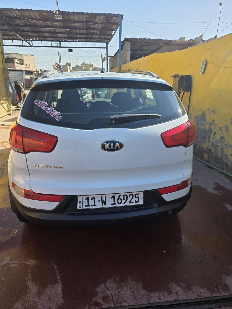 كيا سبورتج موديل 2015
خليجي بانو رامه شفط مري 
دوشمه عامه كشن ارضيه
الفين دوش   ماشيه 58الف حقيقي  مكفول كير ومكينه 
سياره نضيفه حيل بمعنه الكلمه مال بيت جناي 
تاخذه وتترحملي ربع مذب عليه ترايك الاخر العراق 
مكفوله من صبغ والتبديل  
سياره كله وضع شركه 
ما عدا بيه 5رصعات مال ضربه جاهل او حصو من شارع  كل وحده اقل من نص باكيت الجكاير  مكانات متفرقه 
مكحلات بايدي  عل بارد 
غير متواجد عل فيس 
***********
مكانه بغداد رقم بغداد باسمي
