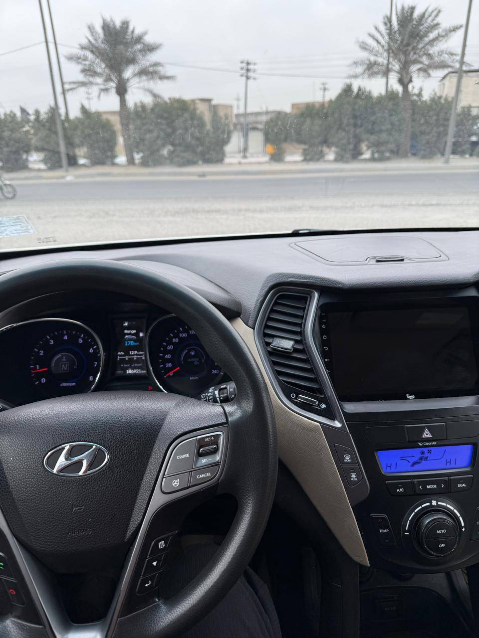 سنتافي 2015 فور ويل كفاله عامه لا ضربه ولاصبغ ولا تبديل سعر 200 وبيه مجال رقم بصره دولي جديد بسمي شراي يتصل ع هاذا الرقم *********** انه مكلف بل نشر
