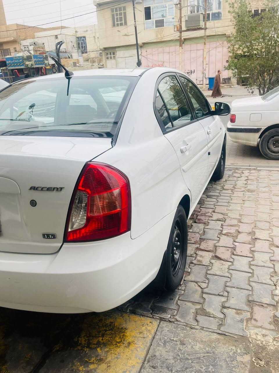 اكسنت للبيع موديل 11 سياره جديده مكينه 1600 رقم اربيل ألماني تريد وكله اجبلك تحويل يحول سياره مكفوله عده باب السائق مرخايه لبراغي مالتها *********** 
ملاحظه غير متواجد عل فيس
