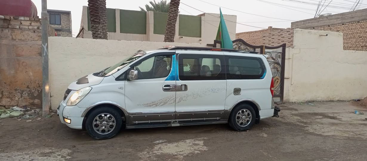 سلام عليكم احبتي للبيع استاركس للبيع مديل 2009مكينه وكير وحداديه وتخم تاير خير من الله رقم ذي قار سنويه 27بيهه تلكيط اخياسات جاهزه السياره السعر 125وبيهه مجال للاستفسار الاتصال على الرقم ***********
