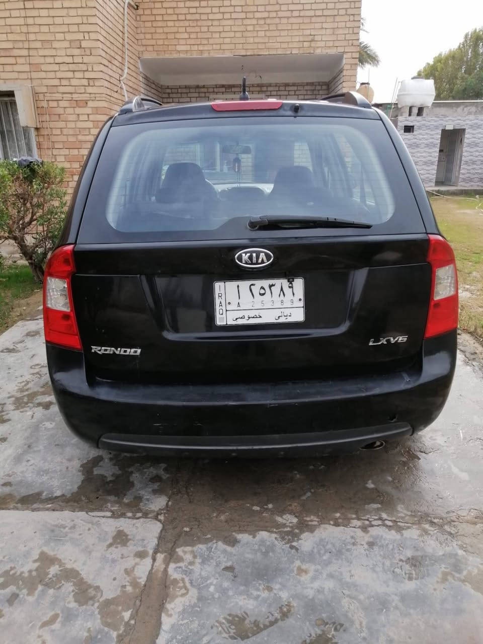 السلام عليكم  كياراندو2007كير محرك خيرمن الله صدر75بالمية مصبوغة حزام كلير. ضررجاملغ خلفي. مراوس بسيارة7راكب***********
