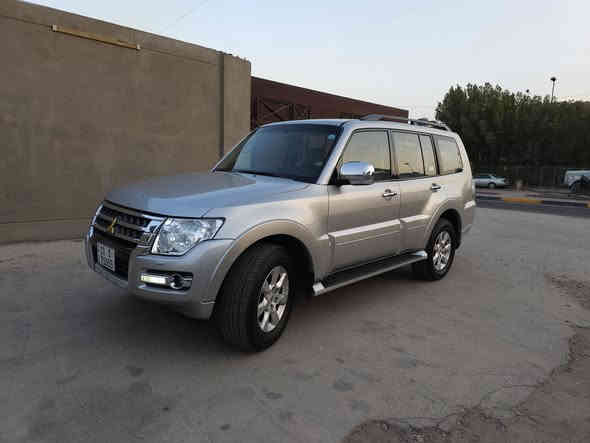 سلام عليكم
باجيرو خليجي كويتي وكاله مديل 2020 راس الارنب ماشيه 72   رقم بغداد الدولي الجديد باسمي محرك 6سلندر 3500 دفع رباعي فول تحكم استيرن دفع رباعي شاشه قلاب كامره خلفيه كامره اماميه مري شفط كشن كهربائي داخل مخمل اف وايت ثلاث قطع تبريد زراك لايت زنون عالي ناصي بلادي حساس خلفي لد نهاري برده صندوك خلفيه داخل مطعم صاج لون السياره سلفر السياره عل وضع الشركه كير محرك تبريد تخم تاير السياره جاهزه سويج عدد 2 ثلاجه بالجكمجه مانع انزاق ونحدار كروز سرعه مكاني بغداد سعر 220 بيه مجال رقمي ***********
