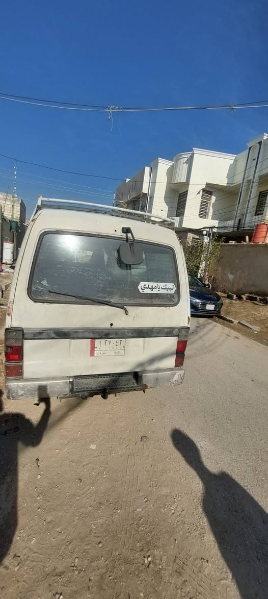 مازده للبيع مستعجل ع بيعتها
سياره نضيفه بس ما غاسلها لئن مستعجل شراي يجي هسا ياخذها ويروح  مكلف بنشر فقط اتصال 
للستفسار ***********
