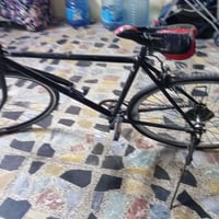 بايسكل سي 700 ياباني شغل كلش نضيف  عوزه كير بريك امامي  سعره 40الف مكا...