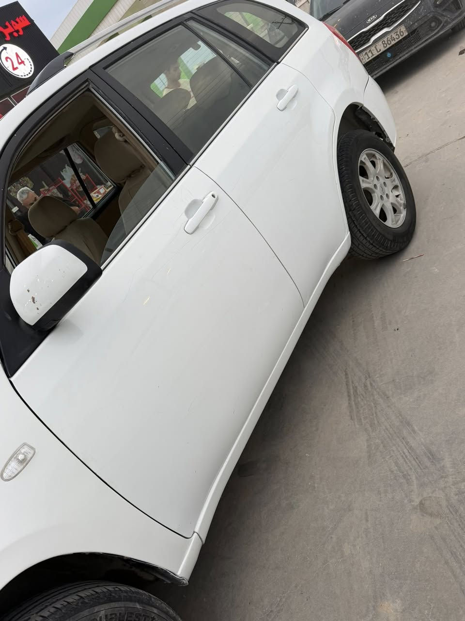 السلام عليكم
تيكو موديل 14  رقم بغداد مكانه كوت واسط
سنويه ل٣٠ رقم نكليزي
تحويل مباشر 
سونار يمك بالصور فقط جاملغ مبدل موجود الاصلي عندي 
كير محرك مكفولات
السعر ٦٤

***********
***********
