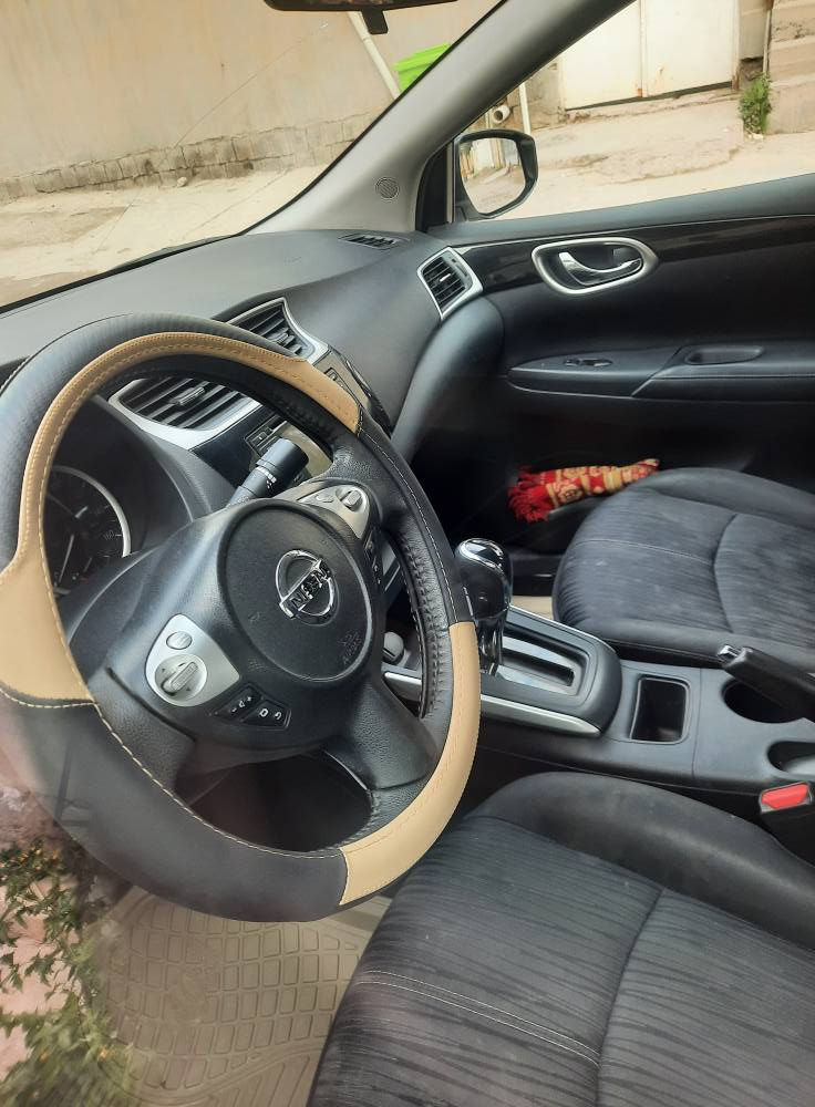 سنترا ٢٠١٧ وارد امريكي 
ضرر قطعتين جاملغ وبنيد بدون  دواخل  
سيارة بصمة تشغيل وابواب وصندوك 
رقم سليمانية سيارة نظيفه جدا 
للبيع :  ١٠٠  
  للأستفسار ***********
