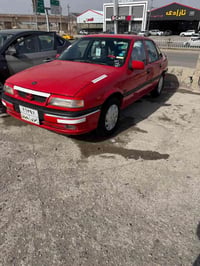 اوبل فيكترا • ١٩٩٣ • نظيف