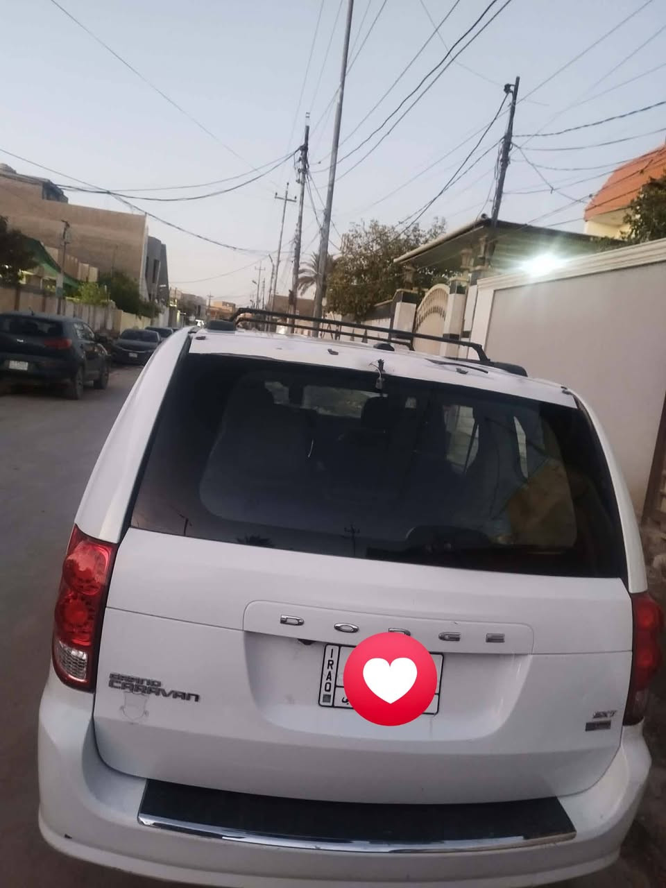 السلام عليكم
دوج كرفان  موديل 18 
بيها صبغ جاملغ ايمن فقط وبيها ملاحظات بسيطه السونار موجود بالمنشور 
 رقمها بغداد مشروع وطني تحويل ثاني يوم 
السياره كهربائية بالكامل ماعدا كشن الصدر
مكانه : بابل الحله 
السعر: 170 وبيها مجال 
للاستفسار : ***********واتساب 
*********** رصيد
