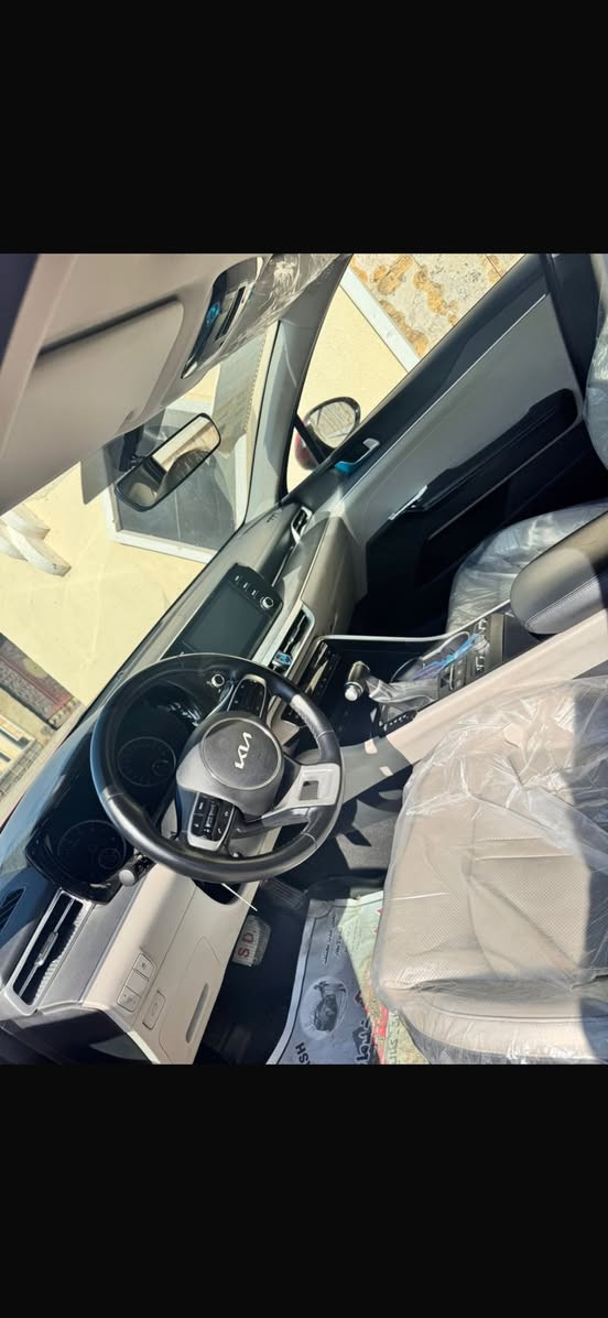 خليجي موديل 2023
فول مواصفات 1/1

-ماشية 50 الف 

- محرك 2000 دوش 

-تبريد ثلج

 كشنات تدفئة

-بصمة

- فتحة بانوراما

-تشغيل عن بعد

- حساسات امامي خلفي

-كامرة دوارة

-كرسي السايق كهرباء

-لايتات زينون 4 عدسات

- كشافات

-شاشة لمس ,

تبريد بيانو شاشة لمس، قطعتين تبريد

-تحكمات ستيرن

-5 وضعيات قيادة

-مري كهرباء ،اشاير يالمري

-مانع انزلاق ,ABS

-السيارة جديدة وبأسمي مشتريها زيرو

واستخدام شخصي السيارة متغلفة ppf تغليف جديد والضمان ١٠ سنوات 

سعرها 235
للاستفسار ***********
