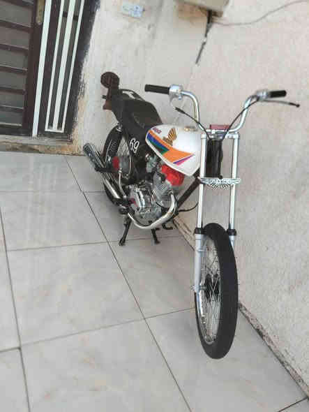 سلام عليكم دراجة تيربو تعمير  2025 ما مفتوح بيهة برغي سعر650 وبيها مجال مكان كربلاء حي العباس لوتي اطلع كبل 😉***********
***********
