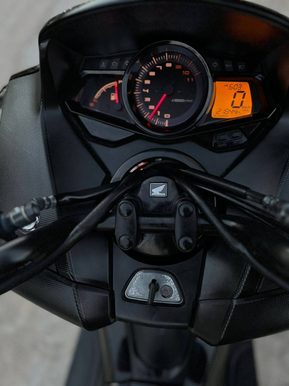 🏍️ للبيع دراجة هوندا فاز 🏍️
للبيع دراجة هوندا فاز نظيفة جدًا، بحالة الوكالة، مكينة وكهربائيات سليمة 100% مكفوله المكينه من الفتح 
📍 ماشيه 21 سعر خاص تصال 
‭0775 142 5792
