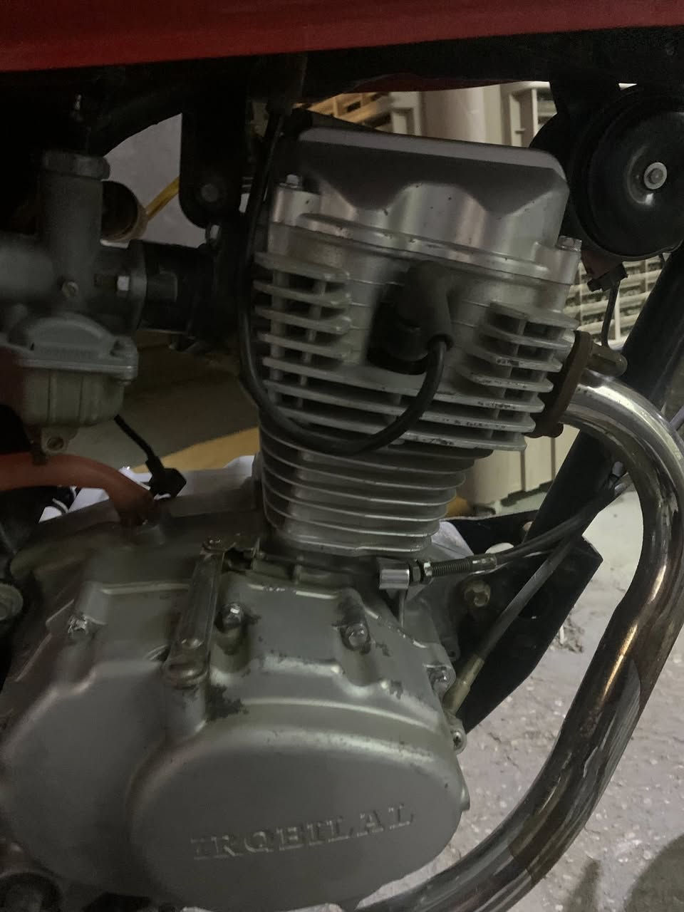 سلام عليكم
دراجةً مكينةارشة وغراض نامة كهربائيات شغالة بس عوزهن تعديل بسيط  
الدراجة كلك بدون اوراق
ماببها لاتبخير ولاتنقيص مكينة خرسة 
دراجة نضيفة الله شاهد اي نقص مابيها بس شوية كهربائياتها
السعر400 وبيها مجال بسيط حك الجية 
لا تعامل بالتعاليق شراي تعال خاص


**إذا كنت صاحب هذا الإعلان وتريد حذفه لأي سبب، رجاءا أرسل رسالة إلى الدعم الفني**