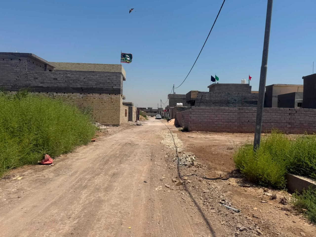 هيكل طابو زراعي في حي ( ازليزل ) 
خلف بيت ( علاوي ناهض ) 
مساحة ( ٤٤٠ ) م
بناء طابوك - بتلو صب كونكريت 
ماء - كهرباء 
مشمول بقرار تطويب ( ٣٢٠ ) 
يبعد عن الشارع ( ٢٠٠ ) م 
يرهم ( مراوس مشتمل ) 

للاستفسار مراجعة مكتب ( غيدان ) للعقار  
واسط - الزبيدية - مقابيل حي ( الصناعي )  
***********  
*********** محمد سيد غازي
