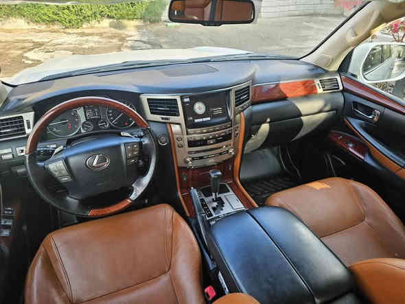 لێگزس 2014  LX 570 سوپەر سپۆڕت ناو قەیسی
بێ بۆیاخ دەعامى بۆ دەعامى . 
شوخت و ساردی نیە بەشەرت سیارەکە ئی ماڵی خۆمە . لەشەریکەوە سیەم دەستە . . 
مکینەو گێڕ بەشەرت نەکراوەتەوە
سەلاجە ، ، ، هەردوو سویج و کارتەکەی شەریکەی لەگەڵە 
کوشن جلد،کوشن هیتەر ،سڵاید ، تبرید مرکزی 
،دەبڵی هەوا ،دەبڵ ئەکسل، کامێرەی 360 
4کامێرە،
 سوپێری دانەبەزیوە
104 هەزاری حەقیقی ڕۆیشتوو 
4 تایەی تازەی لەژێرە ،
بەخی ئاو سەیارەکە زۆر تازەو پاکە 
ماڵی دۆستە زۆر لە ڕەسمەکە جوانترە 
سەیارەکە،سەنەوی تازەیە بەناوی خۆمەوەیە،

سـعـر : لە کۆمێنت داوابکە ڕاستەوخۆ بۆت دێت 📩

گێڕ و مەکینەی بەشەرت نەکراوەتەوە
هیچ کێشەیەکی تێدا نییە 

ژمارەی خاوەنی سەیارە ☎️ 
‏‪***********‬‏
‏‪***********‬‏
