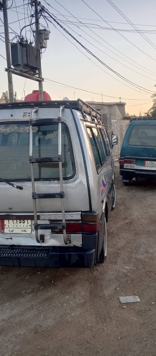 السلام عليكم كية بستة 93 مكفولة كير محرك اكسن شواصي سيارة بلادية تخم تاير سنوية صاقطة ***********
