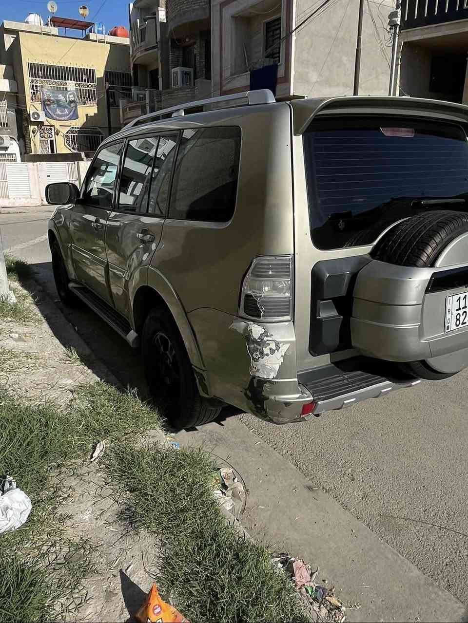 السلام عليكم باجيرو 2008 للبيع مكينه 3000 رقم بغداد الجديد بأسمي جاهزه من كل شي بيهه قطعتين رش صبغ بدون اي دواخل ماشيه 130 السعر 115 مكاني بغداد للاستفسار الاتصال ع الرقم 
***********
