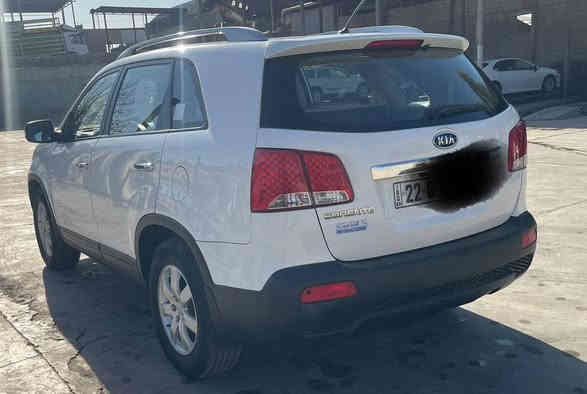 کیا سۆرینتۆ 2012 مواسەفات خلیجی 
فول فول مواسەفات 
115 هەزار ڕۆشتووە 
به سمه يه به سمه ي ده رگا يه 
يه ده ي نيكل بانوارماو سلايد 
شاشه ي زينونه ده شبول فورميكايه 
كير ئوتو ماتيك و عادي ٦ درجه 
سه ياره ي ماله دينار مه سروفي تيا نيه 
كوبوني به نزيني هه يه 
تايةي تازه يه و ويل كرومه . 
سه ياره كه ٧ نه فه ريه و ته بريد به شي دواوه ي هه يه .

سعر: لە کۆمێنت داوای بکە ڕاستەوخۆ بۆت دێت 🤖 

گێر و مەکینەی بەشەرت 
هیچ کێشەیەکی تێدا نییە 

ژمارەی مۆبایل 
***********
***********
