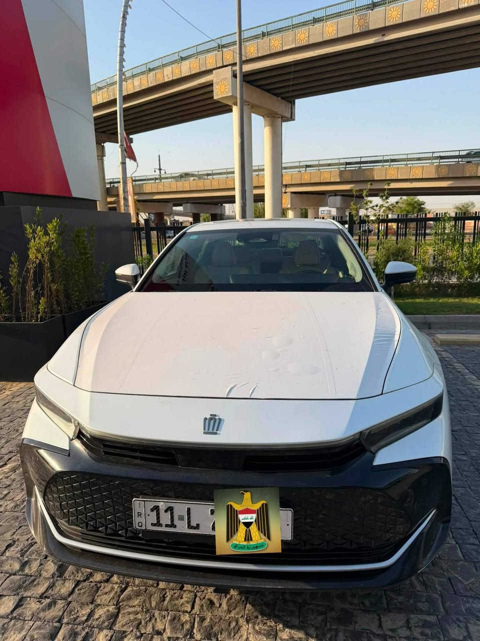 من رخصة الادمن تويوتا كراون 2023 فئة بريميوم (Crown Premium) تُعد نقلة نوعية وجيلًا ثو
من رخصة الادمن 
مكاني بغداد شارع فلسطين او الشعب حي الضباط 
كراون ياباني اصلي 2023 Premium فول مواصفات 
رقم بغداد بسمي الدولي الجديد  وكالة عبداللطيف جميل مكفولة كفالة عامة عدا رصعة صغير بجاملغ محرك 2500 هايبرد سيارة جاهزة من كل النواحي 
الاستفسار *********** علي
