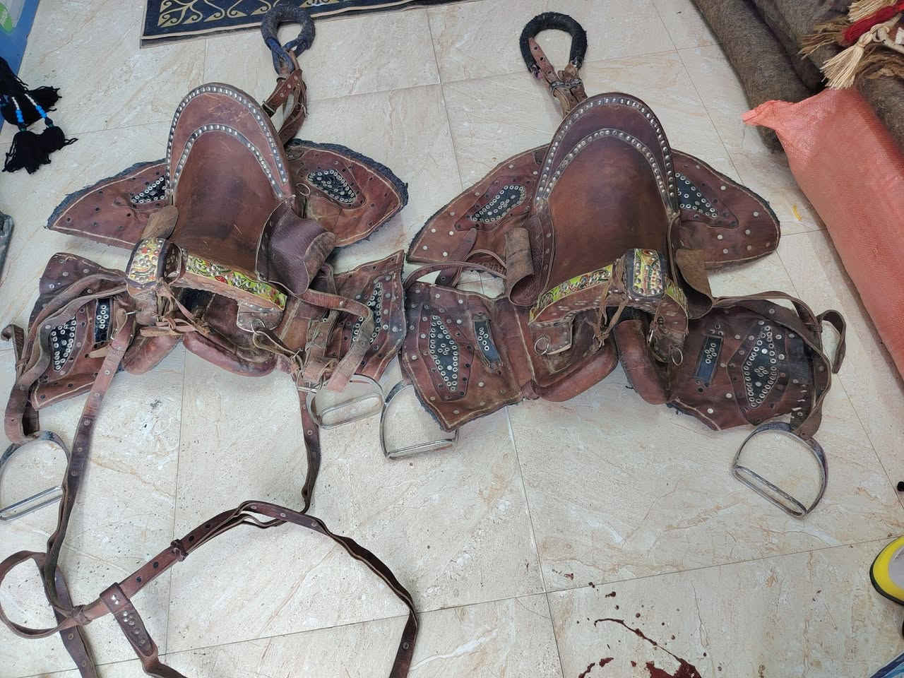 يالله سلام عليكم خيالتنه العزاز سروجه حياويه البيع مستعملت قليل سعار مناسبه توصيل موجود كافت محافضات ٥ الف مكانك العماره حي رساله شارع ابو سماعات *********** واساب نتصال

