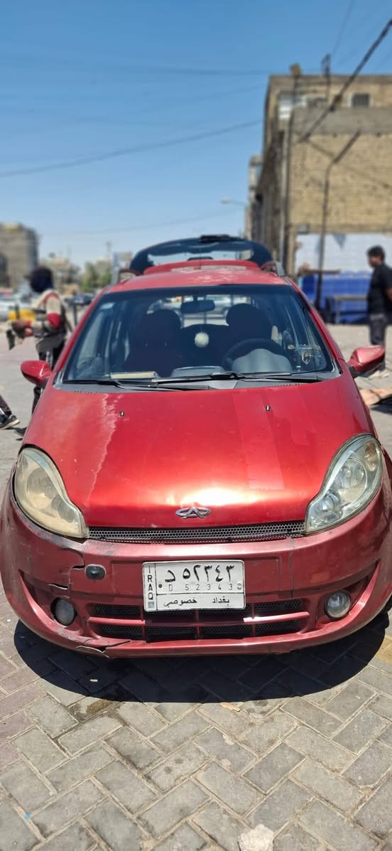 سلام عليكم شيري A1 للبيع موديل 2010 كير ومحرك مابي شي خير من الله شويه ترتيب يرايدله داخل نظيف سعر 30 ورقه وبي مجال  عنوان بغداد شارع فلسطين ***********
