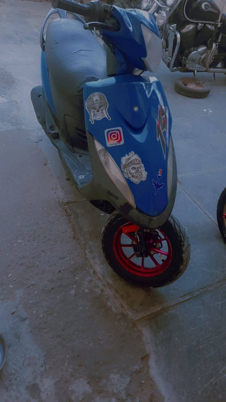 السلام عليكم ماكس عدله كامله مكينه مكفوله برغي ما مفتوح 
كفرات تجاري 600 وبيها مجال قليل ملاحظه بدون سماعات مكاني بغداد حي اور 
رقمي مفتوح خاص مفتوح وتساب مفتوح مستعجل على بيعتها 
***********
