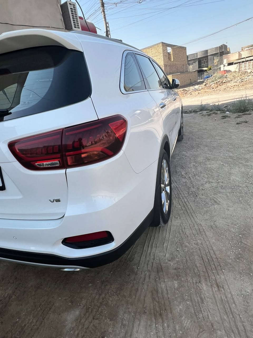 السلام عليكم سياره سورنتو موديل 2020ماشيه 128 الف سياره مكفوله رقم بغداد جديد سنويه بأسمي 2030 
السعر :***********
