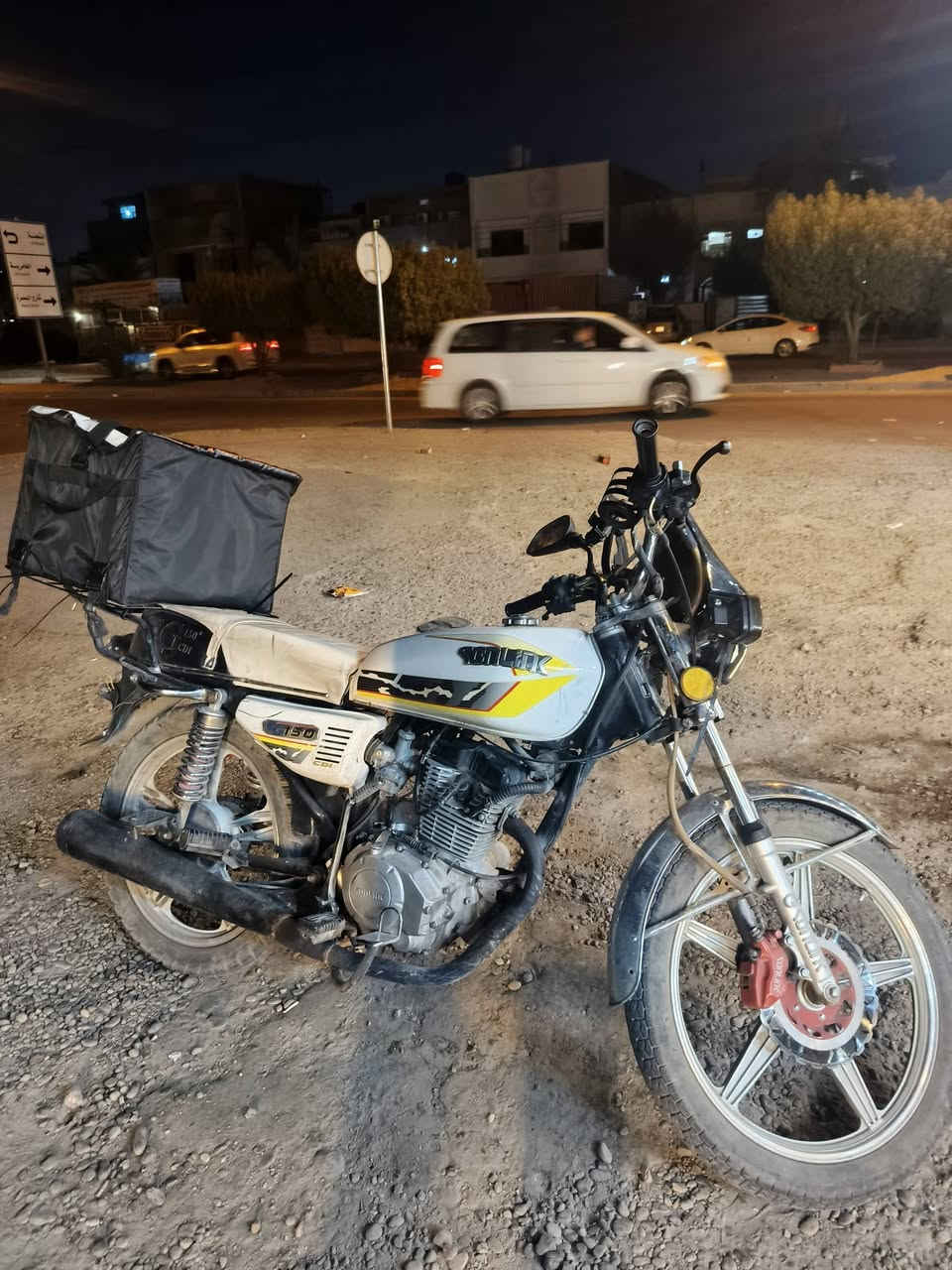 سلام عليكم دراجه سونلك 2024 مكينه ما مفتوحه دراجه بيها نقص بس دشبول واشاير خلفيه شغاله بكل وكت سلف وهندر خير من الله أوراق موجوده مال معرض ومنفيس واسويلك مكاتبه سعرها 500 وبيها مجال مكاني غزاليه شارع الضغط رقمي*********** متواجد فقط واتساب
