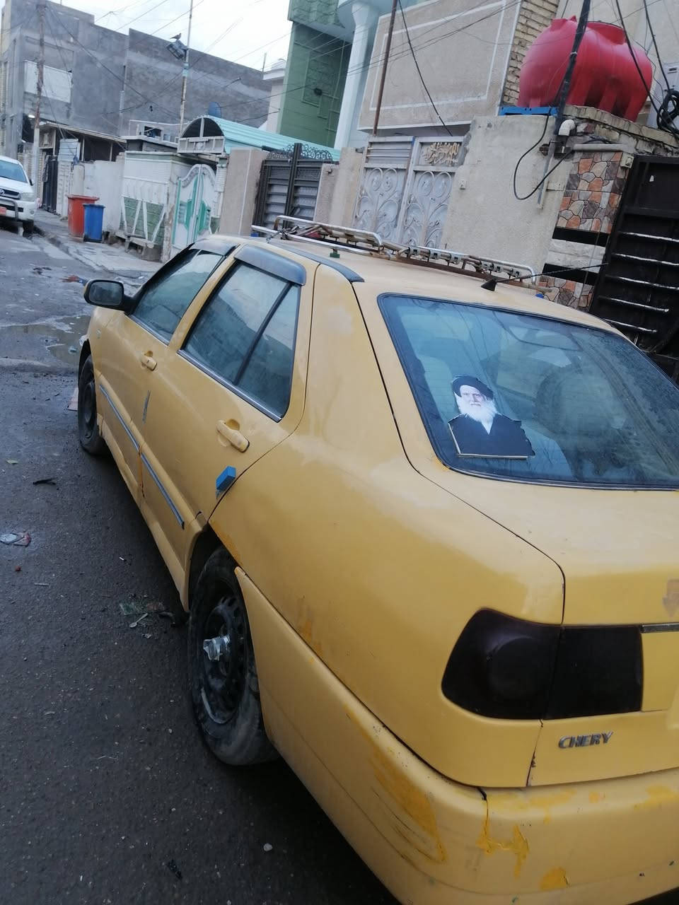 شيري كوين موديل ٢٠١١ رقم احمر صاحبه يريد تحويل يعني راعيه موجود  مكاني بغداد سياره شغاله  بيه خيط تبخير لن متروكه السعر ١٨ ورقه واذا قسط هم تراهم مقدمه ١٠ علق واني اراسلك هيئه غرامات عليك


**إذا كنت صاحب هذا الإعلان وتريد حذفه لأي سبب، رجاءا أرسل رسالة إلى الدعم الفني**