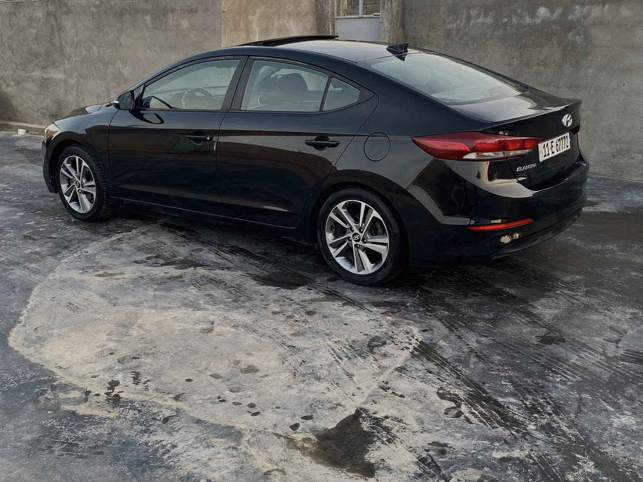 للبيع فقط وبسعر مناسب 123 ومجال قليل جدا

النترا 2017 فول 1/1 بغداد باسمي رقم هزه سنويه جدد 

وارد ضررها سرقه بيها صبغ حافة البنيد فقط الباقي كفاله

كير صدر محرك تبريد كله كفاله بدون اي نقص 

مكان التاجي هـ ***********
