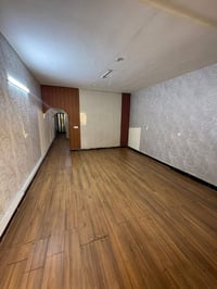 مشتمل البنوك • ١٠٠م • غرفتين